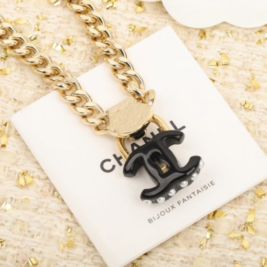 2022SS CHANEL Chanel overseas limited necklace 2022SS CHANEL Chanel overseas limited necklace
