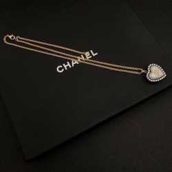 2022SS CHANEL A charming new necklace