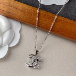 2022SS CHANEL Chanel cute impression necklace