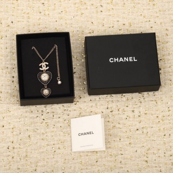 CHANEL Chanel 2022AW necklace paying attention to your feet CHANEL Chanel 2022AW necklace paying attention to your feet