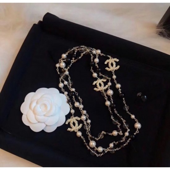 Limited sale in autumn and winter! CHANEL Chanel 2022AW necklace Limited sale in autumn and winter! CHANEL Chanel 2022AW necklace
