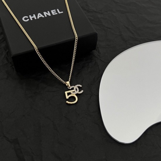 Gift most suitable for a limited time CHANEL Chanel 2022AW necklace Gift most suitable for a limited time CHANEL Chanel 2022AW necklace