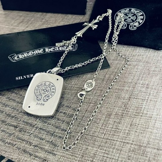 2022SS CHROME HEARTS Chrome Hearts necklace that is active every season 2022SS CHROME HEARTS Chrome Hearts necklace that is active every season