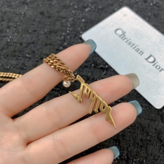 2022SS DIOR New summer recommended necklace 2022SS DIOR New summer recommended necklace
