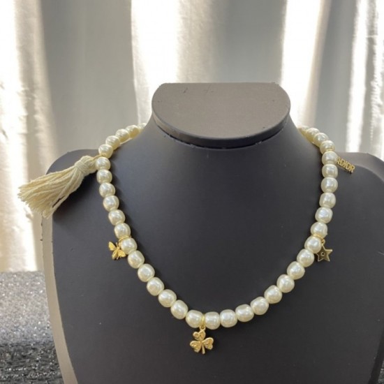 Autumn/winter new works appear one after another DIOR Dior 2022AW necklace Autumn/winter new works appear one after another DIOR Dior 2022AW necklace
