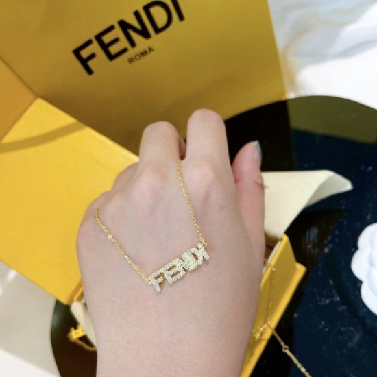 2022SS FENDI Fendi overseas limited new necklace 2022SS FENDI Fendi overseas limited new necklace