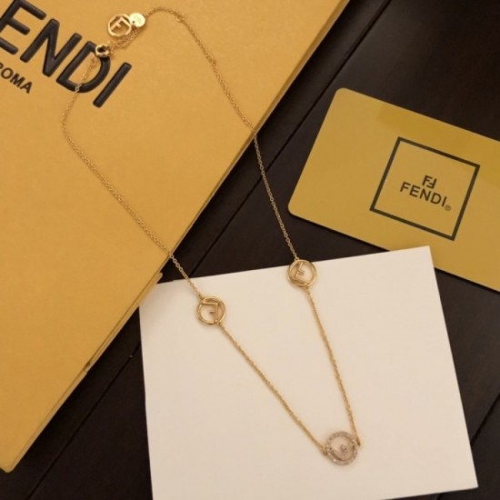 2022SS FENDI Love at first sight for the new Fendi necklace 2022SS FENDI Love at first sight for the new Fendi necklace