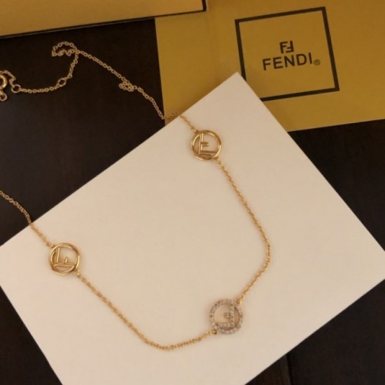 2022SS FENDI Love at first sight for the new Fendi necklace 2022SS FENDI Love at first sight for the new Fendi necklace