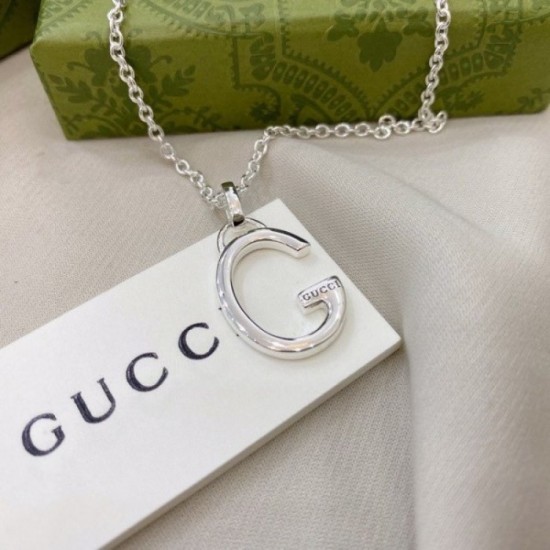 2022SS GUCCI Gucci Tops Necklace Featured This Spring / Summer 2022SS GUCCI Gucci Tops Necklace Featured This Spring / Summer