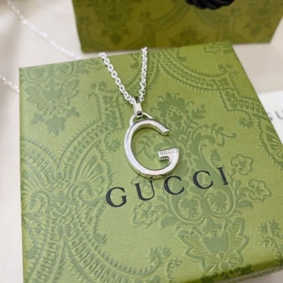 2022SS GUCCI Gucci Tops Necklace Featured This Spring / Summer 2022SS GUCCI Gucci Tops Necklace Featured This Spring / Summer