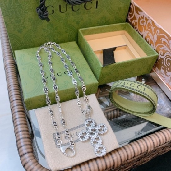 2022SS GUCCI Gucci necklace active at the turn of the season 2022SS GUCCI Gucci necklace active at the turn of the season