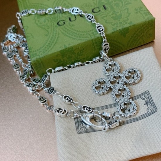 2022SS GUCCI Gucci necklace active at the turn of the season 2022SS GUCCI Gucci necklace active at the turn of the season