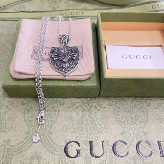 2022SS GUCCI Gucci Spring / Summer New Sold Out Magazine Necklace 2022SS GUCCI Gucci Spring / Summer New Sold Out Magazine Necklace