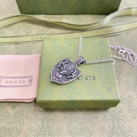 2022SS GUCCI Gucci Spring / Summer New Sold Out Magazine Necklace 2022SS GUCCI Gucci Spring / Summer New Sold Out Magazine Necklace