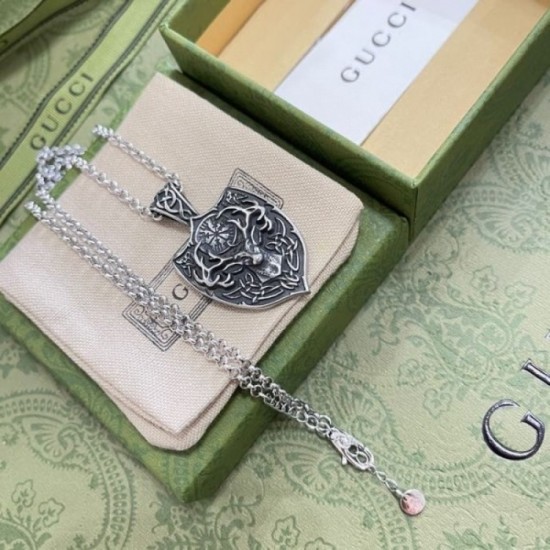 2022SS GUCCI Gucci Spring / Summer New Sold Out Magazine Necklace 2022SS GUCCI Gucci Spring / Summer New Sold Out Magazine Necklace