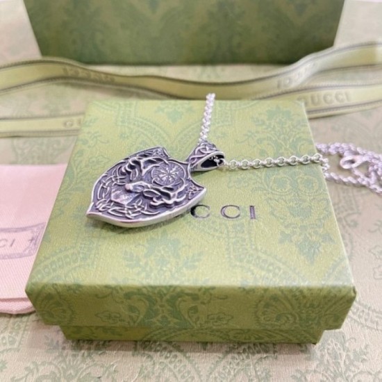 2022SS GUCCI Gucci Spring / Summer New Sold Out Magazine Necklace 2022SS GUCCI Gucci Spring / Summer New Sold Out Magazine Necklace