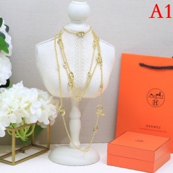 2022SS HERMES Hermes Necklace in a soft atmosphere