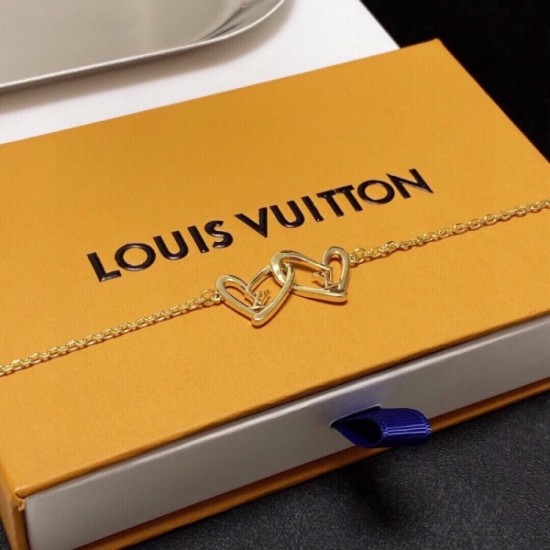 Outstanding breathability LOUIS VUITTON Louis Vuitton 2022AW necklace Outstanding breathability LOUIS VUITTON Louis Vuitton 2022AW necklace