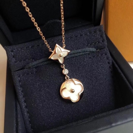 Attractive new LOUIS VUITTON Louis Vuitton 2022AW necklace Attractive new LOUIS VUITTON Louis Vuitton 2022AW necklace