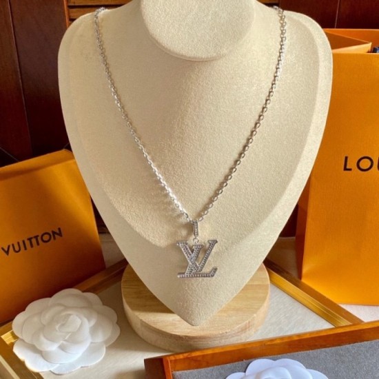 Latest item LOUIS VUITTON Louis Vuitton 2022AW necklace Latest item LOUIS VUITTON Louis Vuitton 2022AW necklace