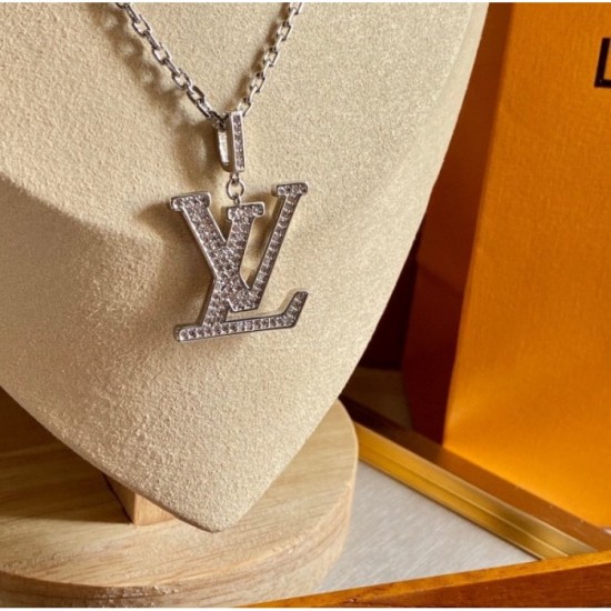 Latest item LOUIS VUITTON Louis Vuitton 2022AW necklace Latest item LOUIS VUITTON Louis Vuitton 2022AW necklace