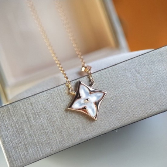Attractive beautiful goods LOUIS VUITTON Louis Vuitton 2022AW necklace Attractive beautiful goods LOUIS VUITTON Louis Vuitton 2022AW necklace