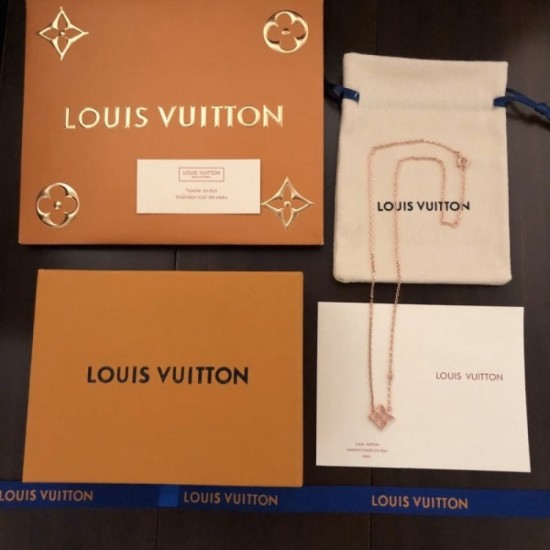 Trendy item LOUIS VUITTON Louis Vuitton 2022AW necklace Trendy item LOUIS VUITTON Louis Vuitton 2022AW necklace