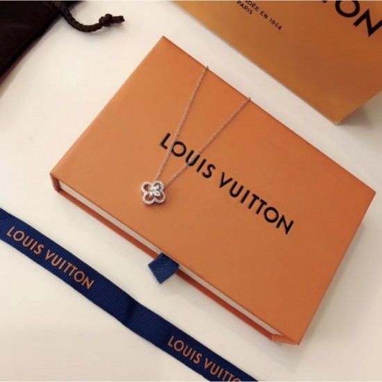 LOUIS VUITTON Louis Vuitton 2022AW necklace with high attention LOUIS VUITTON Louis Vuitton 2022AW necklace with high attention