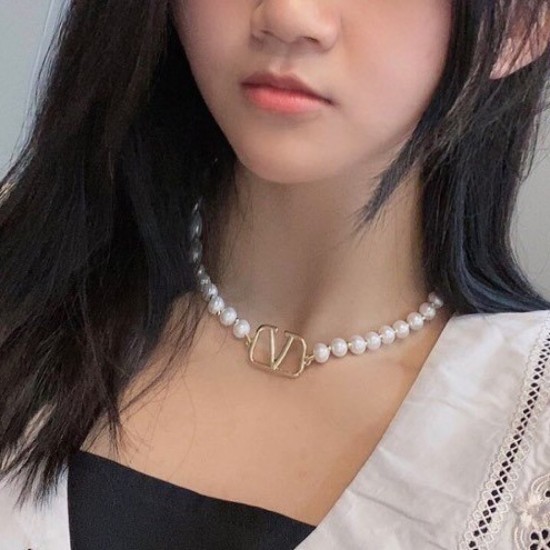 2022SS VALENTINO Relaxing soaring necklace 2022SS VALENTINO Relaxing soaring necklace