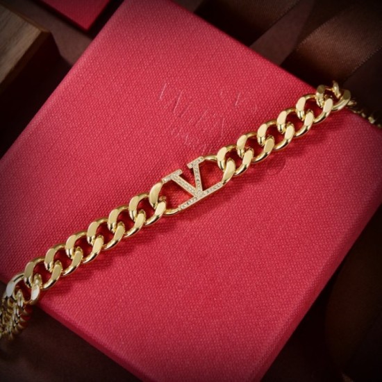 Limited price VALENTINO Valentino 2022AW necklace Limited price VALENTINO Valentino 2022AW necklace