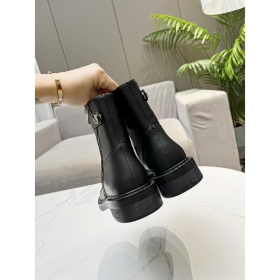 2022AW Boots Enjoy fashion! BALENCIAGA 2022AW Boots Enjoy fashion! BALENCIAGA