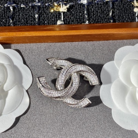 CHANEL 2022 summer recommended fashion item brooch CHANEL 2022 summer recommended fashion item brooch