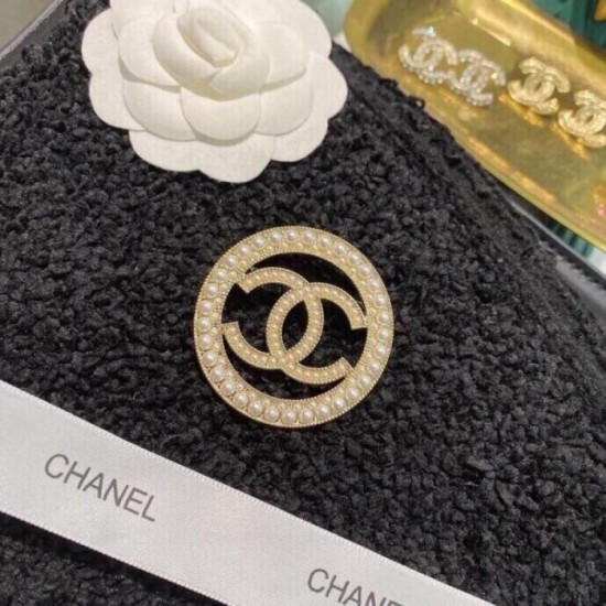 CHANEL 2022 Spring / Summer continues to be a popular sale brooch CHANEL 2022 Spring / Summer continues to be a popular sale brooch