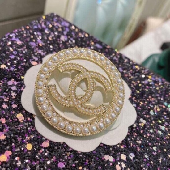 CHANEL 2022 Spring / Summer continues to be a popular sale brooch CHANEL 2022 Spring / Summer continues to be a popular sale brooch