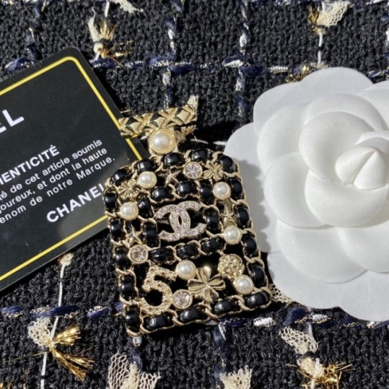 CHANEL 2022SS Cheapest Spring Summer Fashion Brooch CHANEL 2022SS Cheapest Spring Summer Fashion Brooch