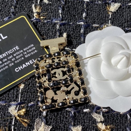 CHANEL 2022SS Cheapest Spring Summer Fashion Brooch CHANEL 2022SS Cheapest Spring Summer Fashion Brooch