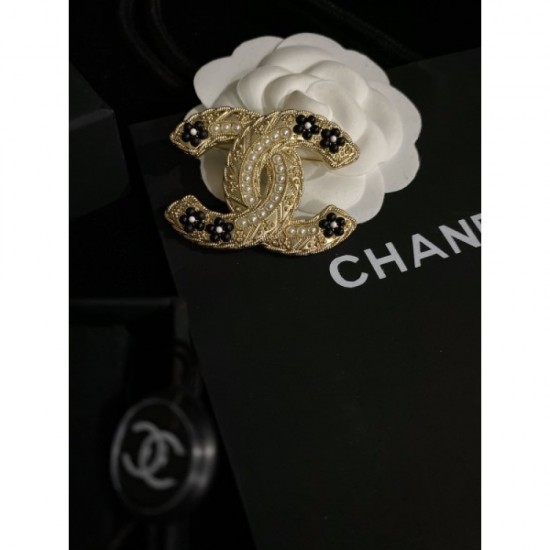 CHANEL 2022SS Collection Announces Brooch CHANEL 2022SS Collection Announces Brooch