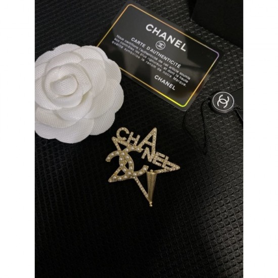 CHANEL Spring / Summer 22 Trends Cheap Brooches CHANEL Spring / Summer 22 Trends Cheap Brooches