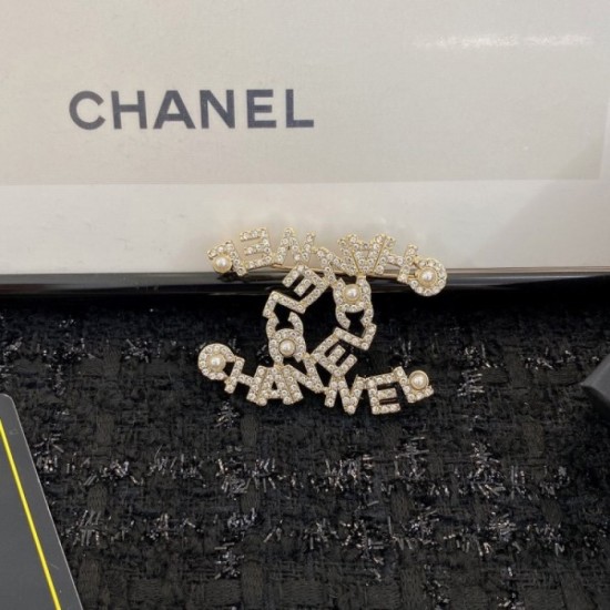 CHANEL 2022 Spring / Summer Trend Brooch CHANEL 2022 Spring / Summer Trend Brooch