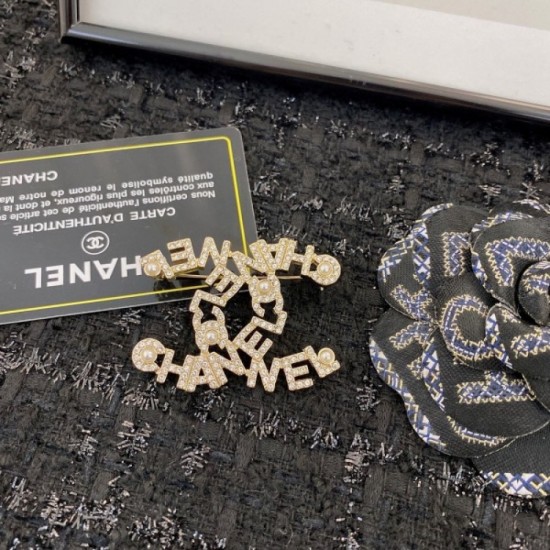 CHANEL 2022 Spring / Summer Trend Brooch CHANEL 2022 Spring / Summer Trend Brooch