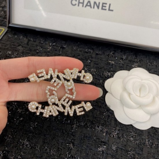 CHANEL 2022 Spring / Summer Trend Brooch CHANEL 2022 Spring / Summer Trend Brooch