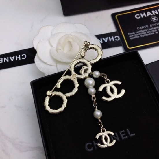 CHANEL 2022 Spring / Summer Featured Brand Recommended Brooch CHANEL 2022 Spring / Summer Featured Brand Recommended Brooch