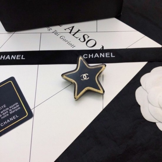 CHANEL 2022 Spring / Summer refreshing trend brooch CHANEL 2022 Spring / Summer refreshing trend brooch
