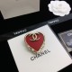 CHANEL 2022 Spring / Summer Fashionable Brooch CHANEL 2022 Spring / Summer Fashionable Brooch