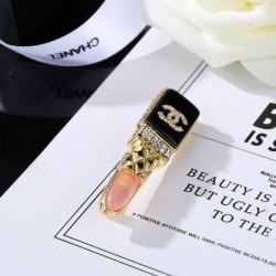 CHANEL 2022 Spring new color cosmetics popular brand brooch