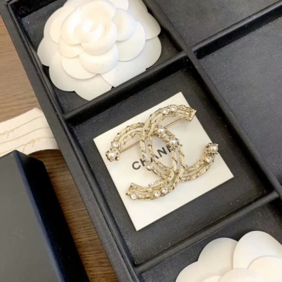 CHANEL 2022 More and more popular brooches CHANEL 2022 More and more popular brooches