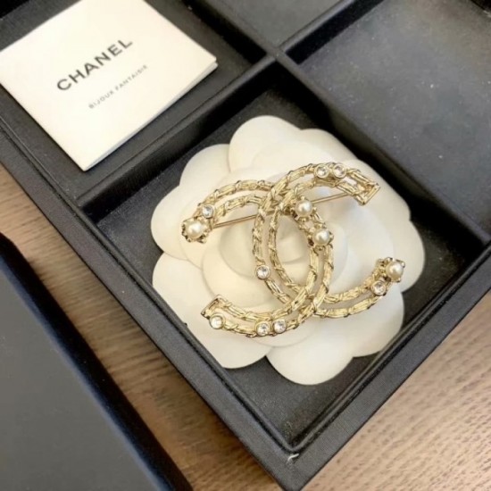 CHANEL 2022 More and more popular brooches CHANEL 2022 More and more popular brooches