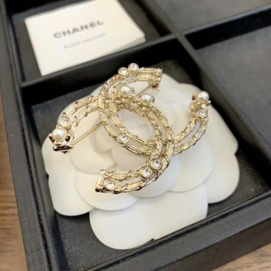 CHANEL 2022 More and more popular brooches CHANEL 2022 More and more popular brooches