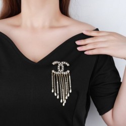 CHANEL 2022 Spring / Summer popular trend new brooch