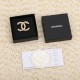 CHANEL A big trend brooch for the 2022 spring / summer season CHANEL A big trend brooch for the 2022 spring / summer season